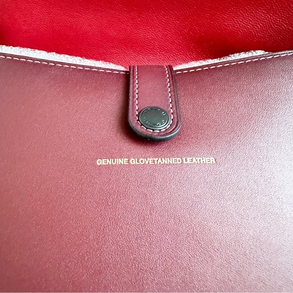 NWT Coach 1941 Saddle 23 Glovetanned Leather Purse Oxblood Red - Picture 7 of 11
